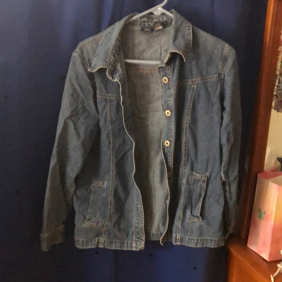 Jean jacket in very good shape - Picture 1 of 3
